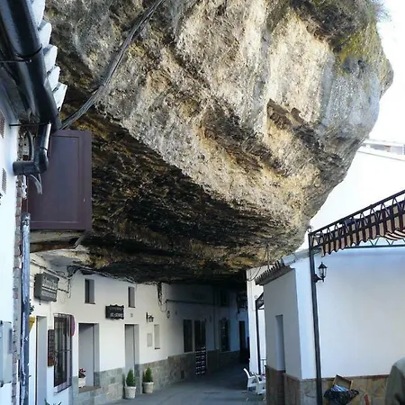 Casa Cueva De La Sombra *