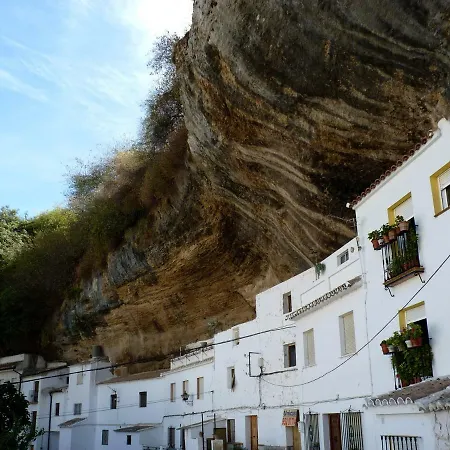 Casa Cueva De La Sombra